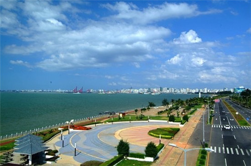 烤鸭加盟店费要多少钱烤鸭加盟店，烤鸭饭加盟费多少